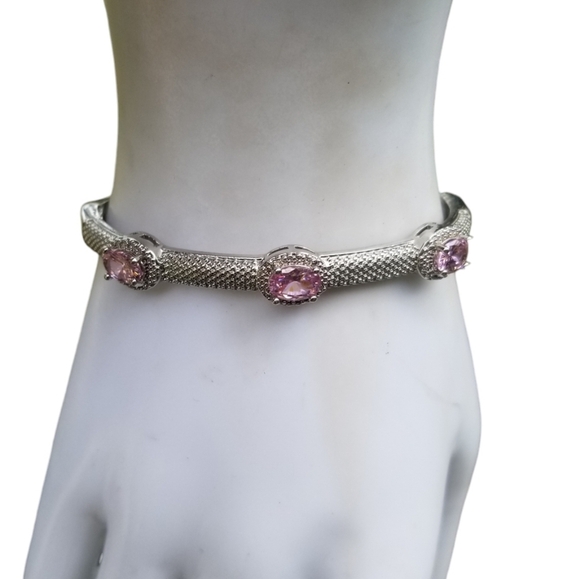 Vintage Jewelry - VINTAGE SILVERTONE & SPARKLING PINK FACETED AUSTRIAN CRYSTAL HINGED BRACELET